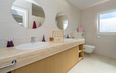A beautiful villa combining privacy, luxury and comfort.